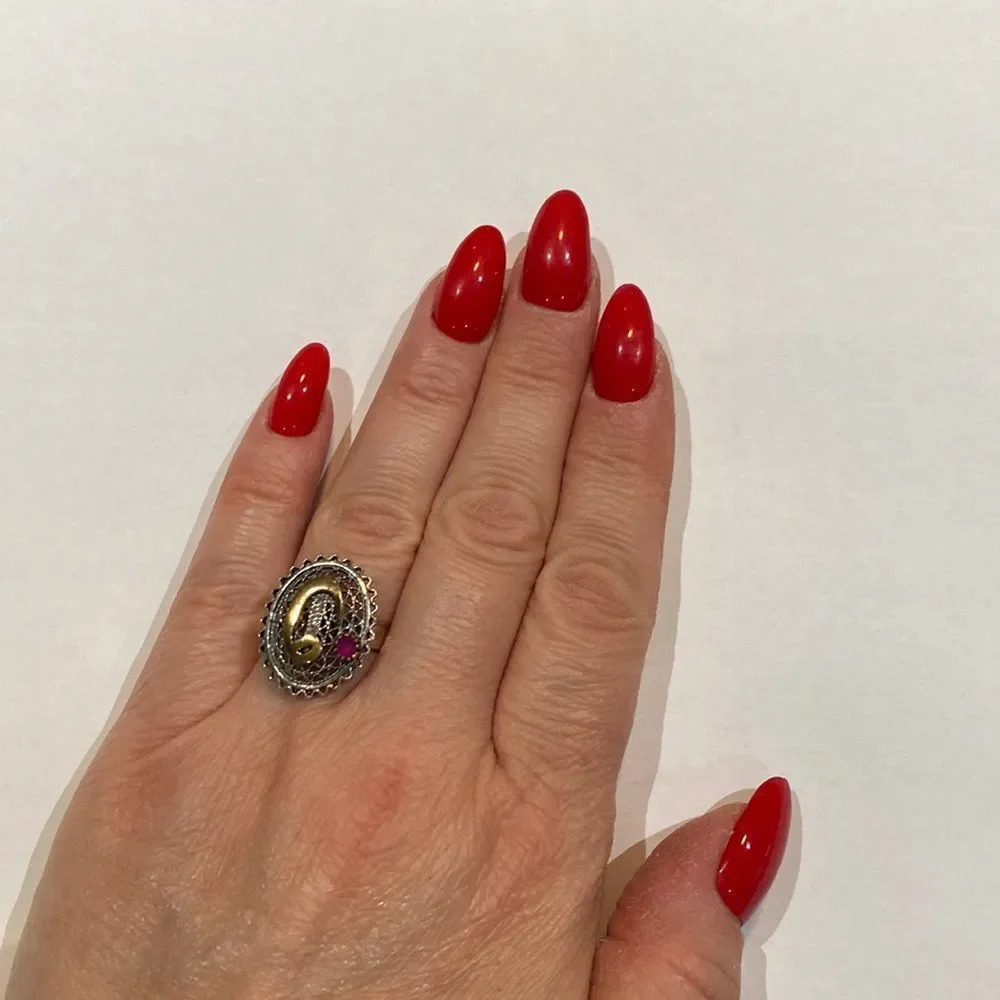 Ring - Picture 2 of 8